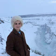 avatar image for Laura Perry